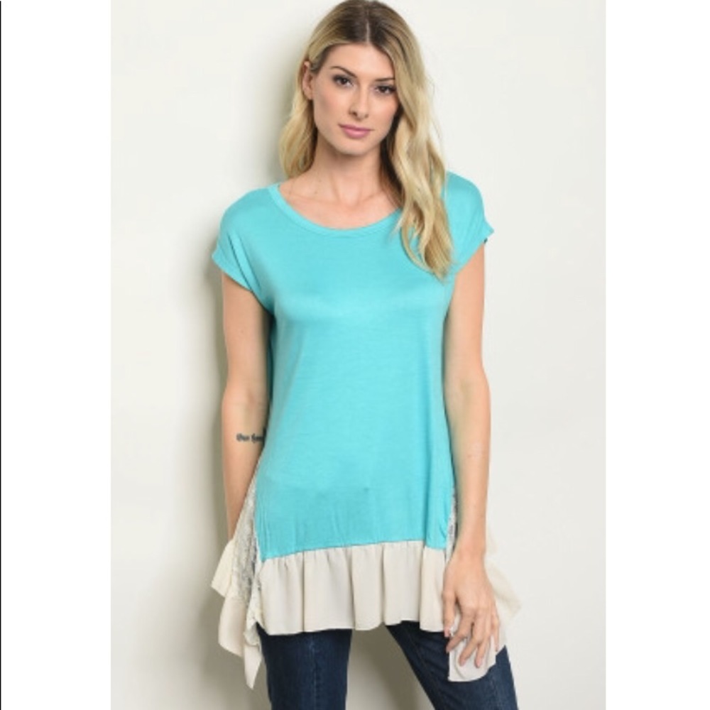 Short sleeve blue top with lace ruffles NWT